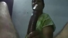indian amateur video: Indian aunty giving cock massage to hubby for hard sex