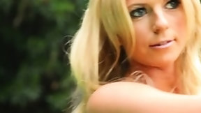 golf video: hot perky blonde naked golf