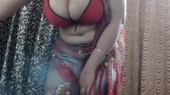 indian story video: Meri badi taai ne mujsko video call krke santust kiya