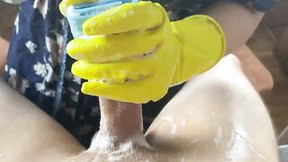 gloves video: Stepmom Washed My Dick Until I Cum