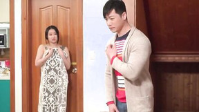 korean video: Naughty Korean aunt is easily talked into having sex