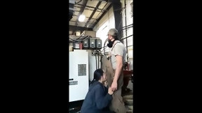 french in public video: Une meuf fait une pipe et se fait baiser par son mari sur son lieu de travail