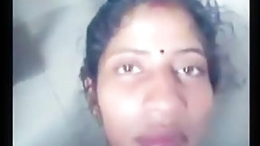 tamil video: Desi Tamil wife Sandhya love tunnel driiled