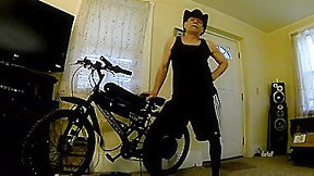 bicycle video: mike muters is, Cowboy Mike in, e-bike pose Cam 1