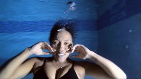 underwater video: The Stalker Dark Paradise